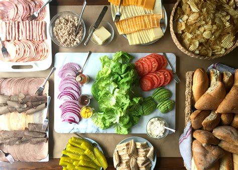 Sandwich bar .